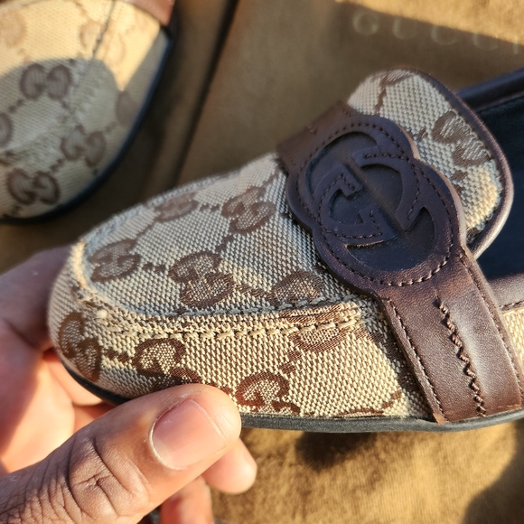 GUCCI - Picture 10 of 12